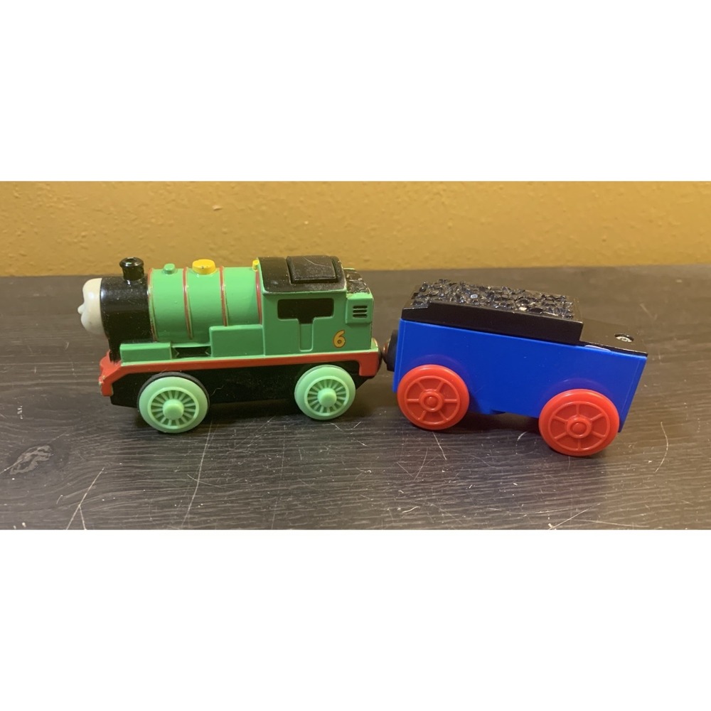 2002 PERCY Engine Thomas & Friends Diecast‎ Trains + Collectible Hank